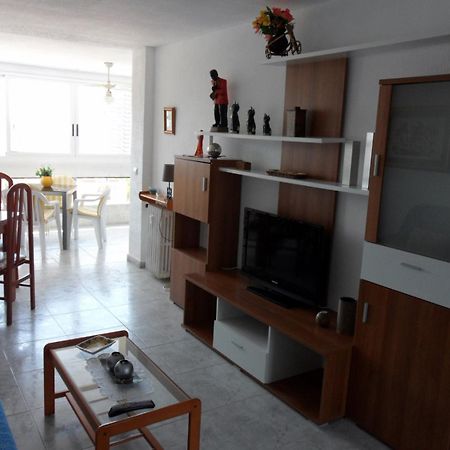 Apartamentos Cervantes Benidorm Bagian luar foto