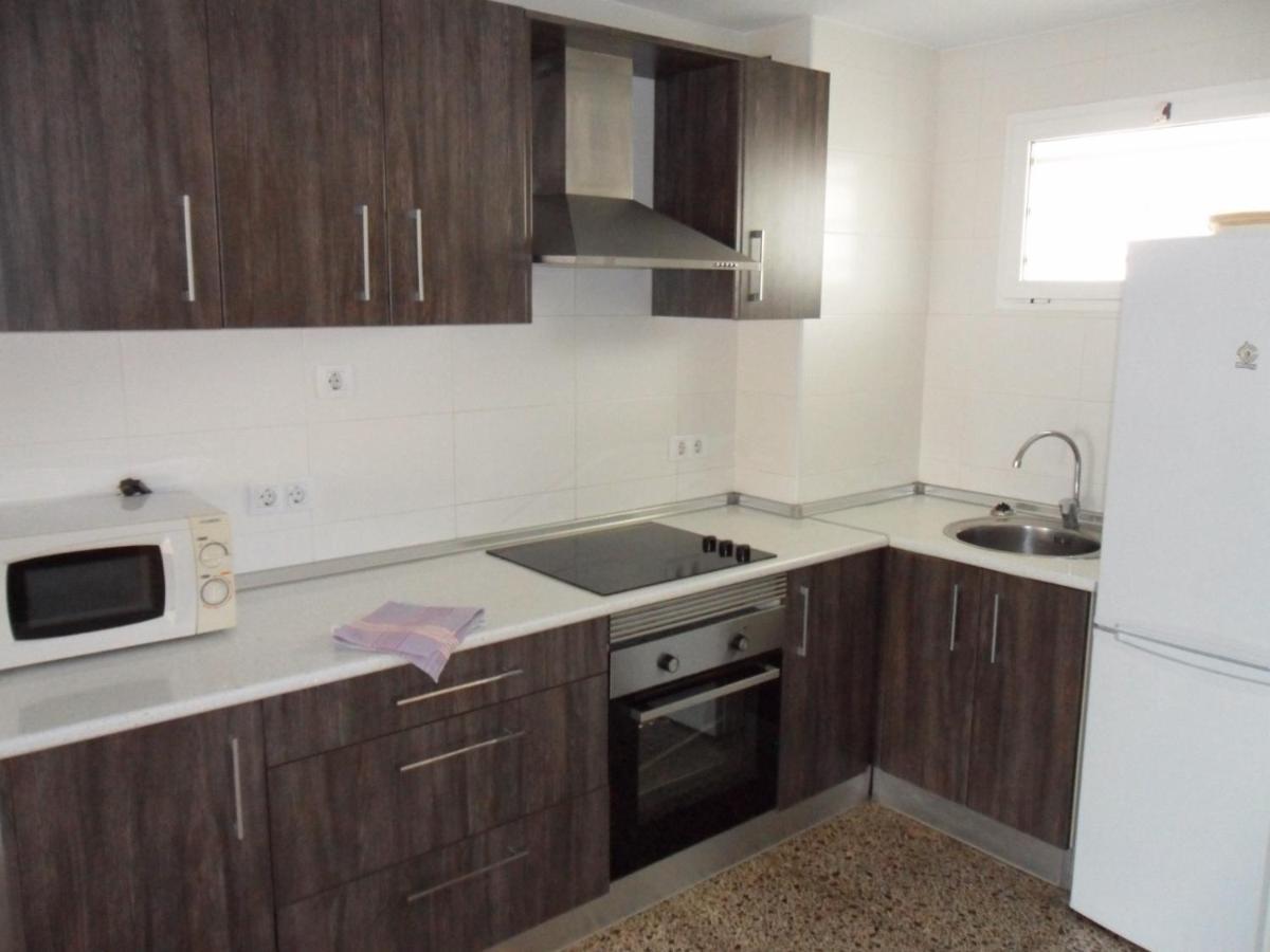 Apartamentos Cervantes Benidorm Bagian luar foto