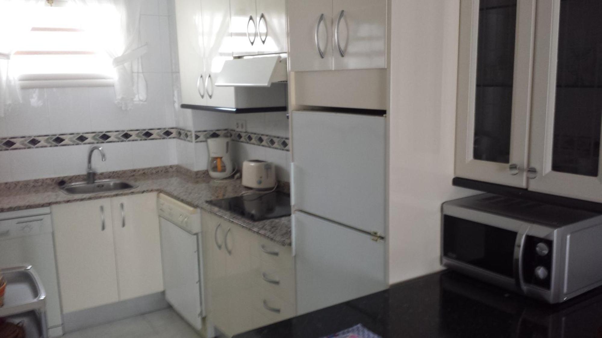 Apartamentos Cervantes Benidorm Bagian luar foto